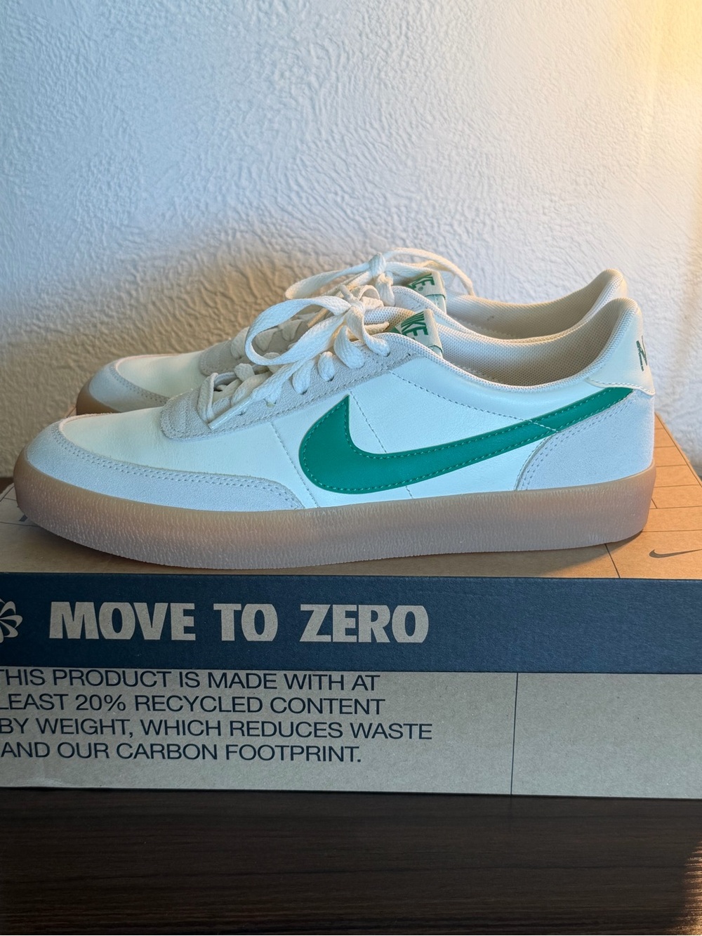 Nike Men’s White Sneakers with Teal Swoosh and Gum Sole